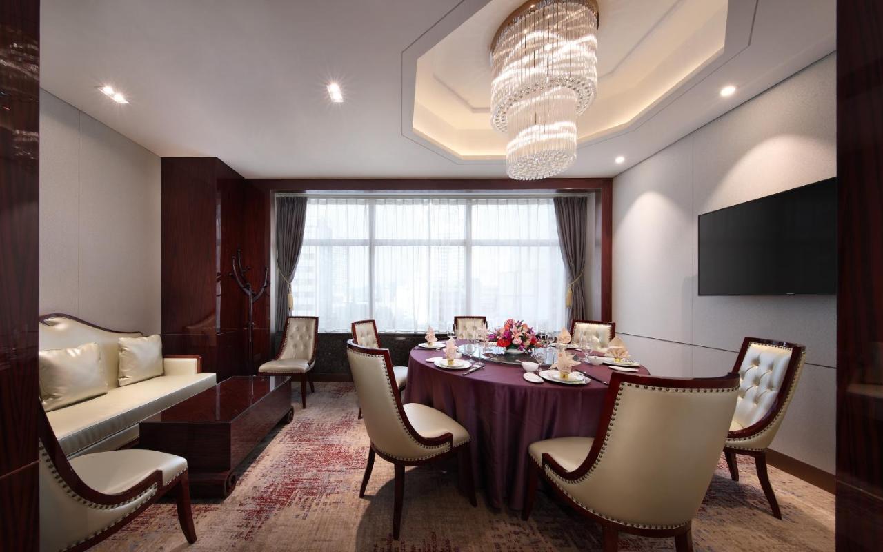 International Guangdong 5*